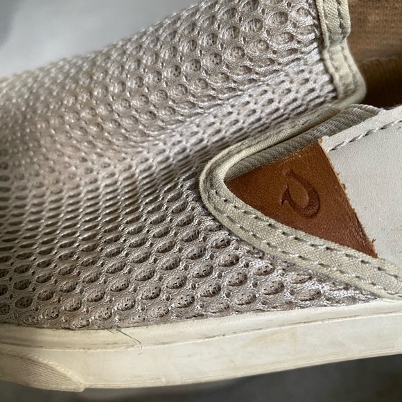 OluKai Pehuea Shoes - Picture 2 of 4